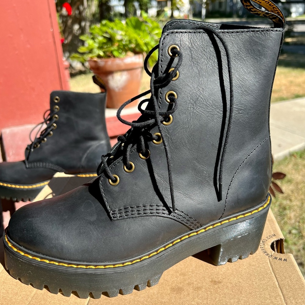 Dr Martens Shriver HI Wyoming Leather Heeled Boots